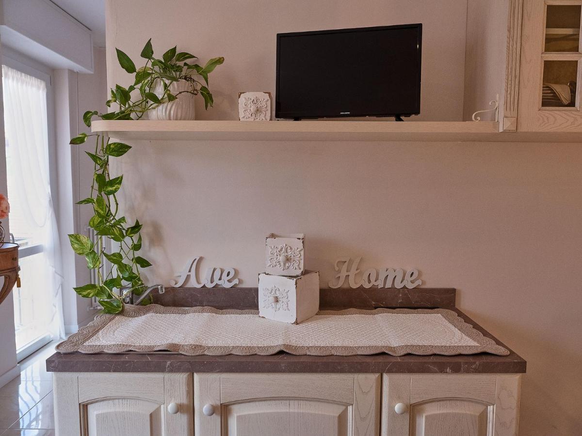 Ave Home Luino Eksteriør bilde